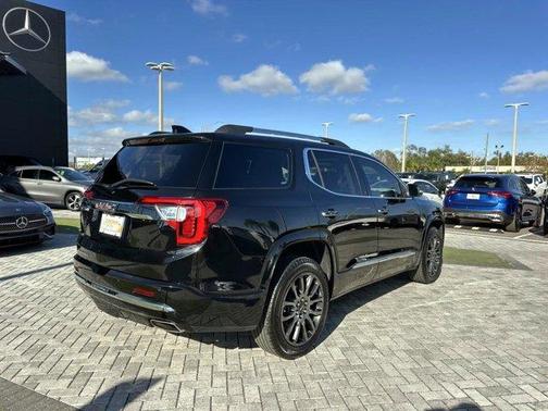 2023 GMC Acadia Denali