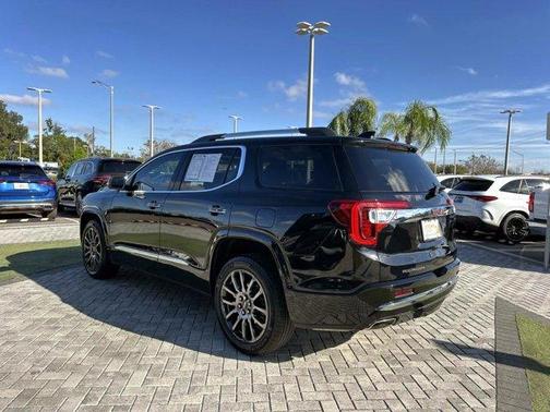 2023 GMC Acadia Denali