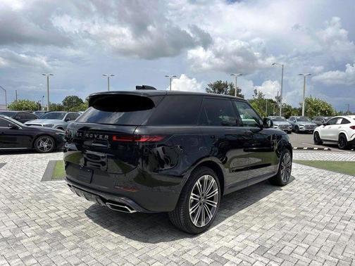 2024 Land Rover Range Rover Sport SE