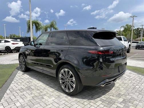 2024 Land Rover Range Rover Sport SE