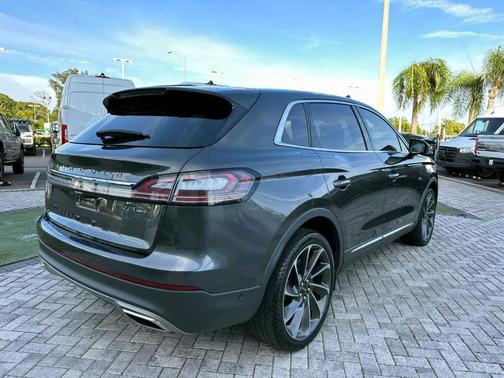 2019 Lincoln Nautilus Reserve