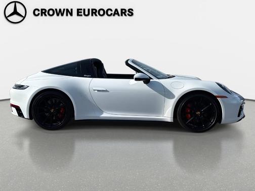 2022 Porsche 911 Targa 4S