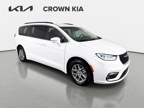 White 2021 Chrysler Pacifica Touring