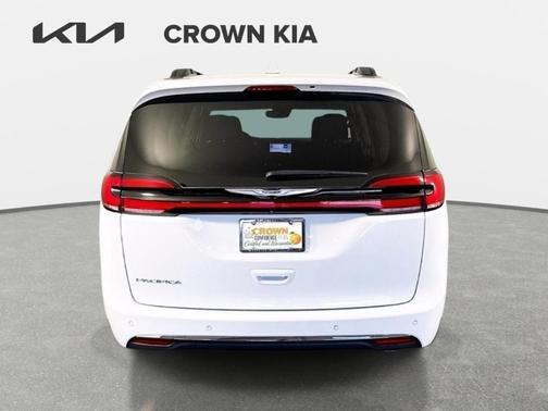 White 2021 Chrysler Pacifica Touring