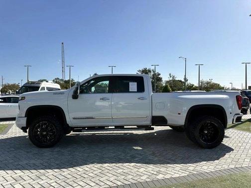2024 Chevrolet Silverado 3500 High Country