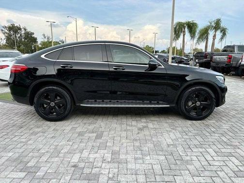 2017 Mercedes-Benz GLC 300 4MATIC Coupe