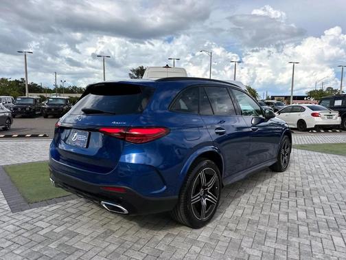 2025 Mercedes-Benz GLC 350e Base 4MATIC