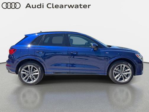 Navarra Blue Metallic 2025 Audi Q3 45 S line Premium