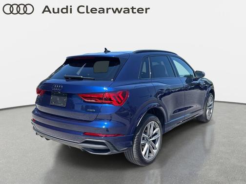 Navarra Blue Metallic 2025 Audi Q3 45 S line Premium