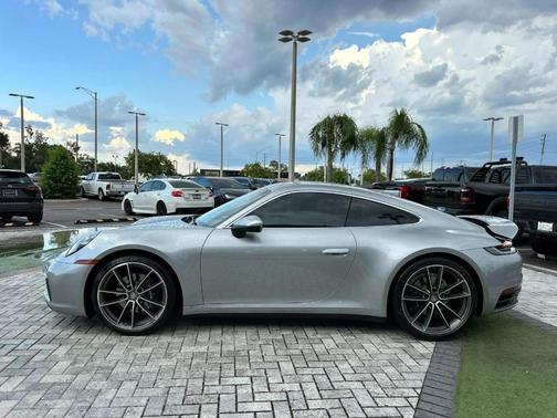 2024 Porsche 911 Carrera