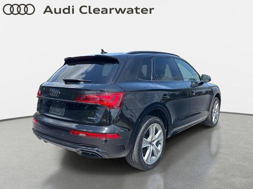 Mythos Black Metallic 2025 Audi Q5 45 S line quattro Premium