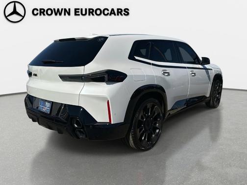 2024 BMW XM Base