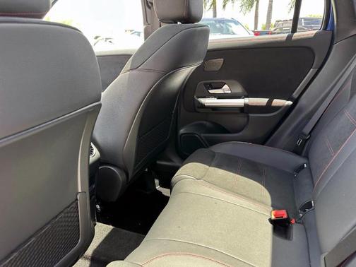 2025 Mercedes-Benz GLA 250 Base 4MATIC