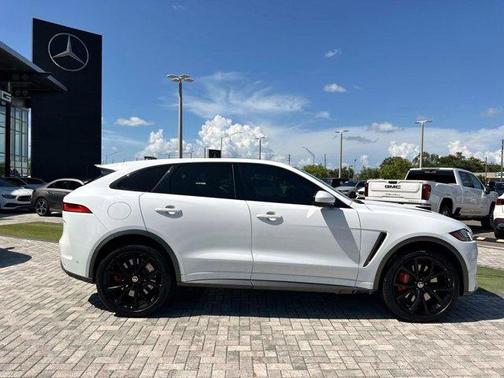 2020 Jaguar F-PACE SVR