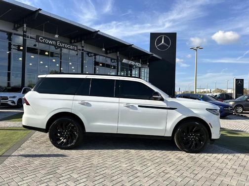 2025 Lincoln Navigator Reserve