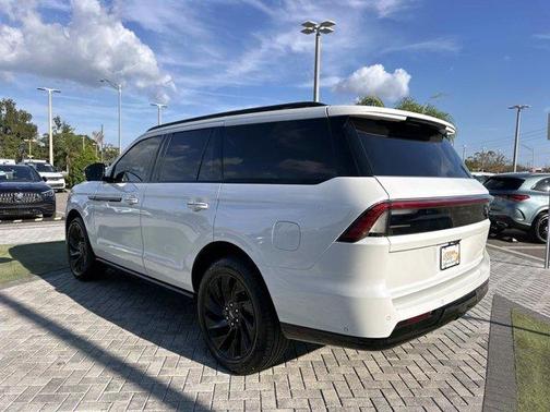 2025 Lincoln Navigator Reserve