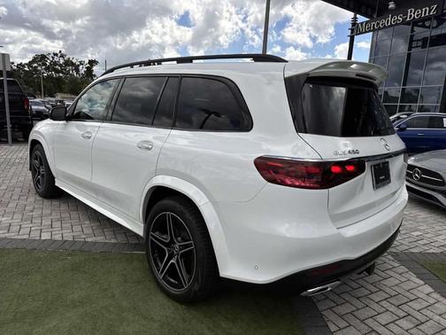 2025 Mercedes-Benz GLS 450 4MATIC