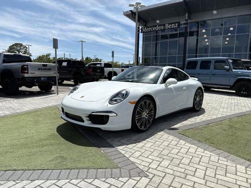 White 2014 Porsche 911 Carrera 4S