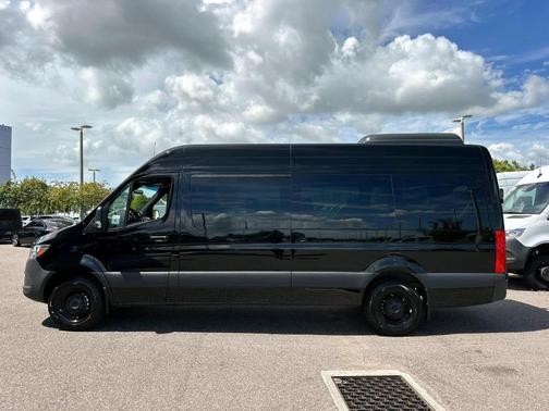 2025 Mercedes-Benz Sprinter 2500 High Roof