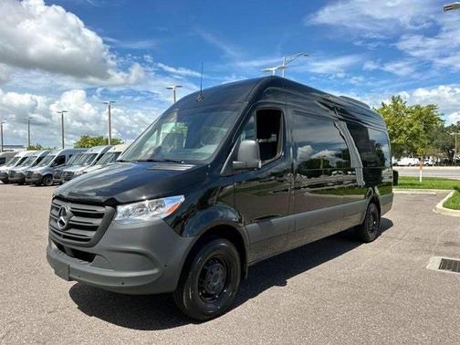 2025 Mercedes-Benz Sprinter 2500 High Roof