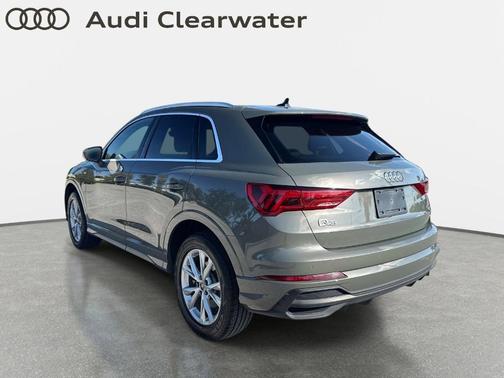 Chronos Gray Metallic 2025 Audi Q3 45 S line Premium