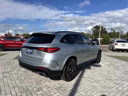 2026 Mercedes-Benz GLC 300 Base