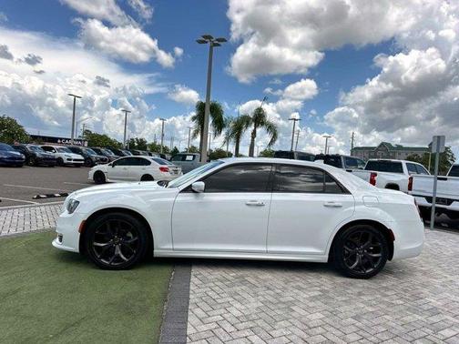 2021 Chrysler 300 Touring