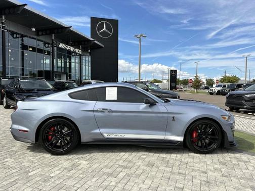 2022 Ford Shelby GT500 Base