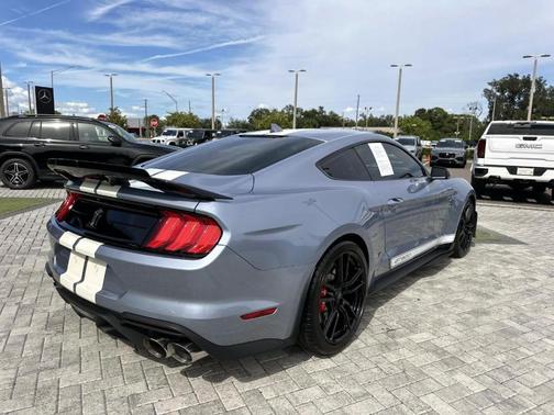 2022 Ford Shelby GT500 Base