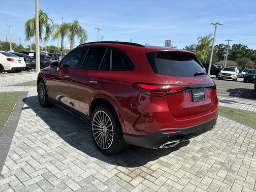 MANUFAKTUR Patagonia Red Metallic 2024 Mercedes-Benz GLC 300 Base