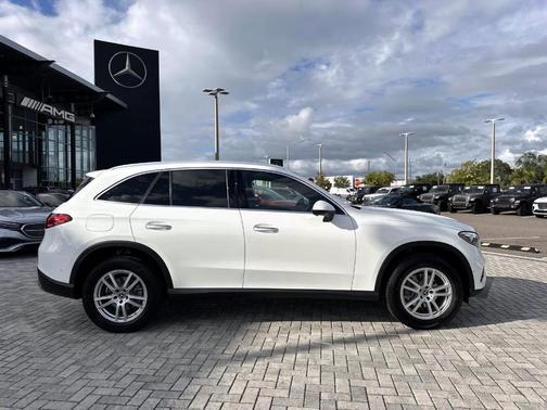 2026 Mercedes-Benz GLC 300 Base