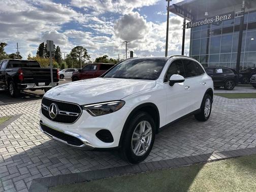 2026 Mercedes-Benz GLC 300 Base