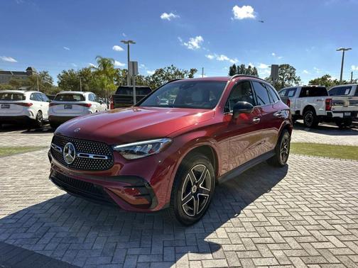 2026 Mercedes-Benz GLC 300 Base