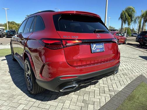 2026 Mercedes-Benz GLC 300 Base