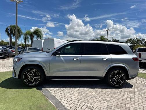 2026 Mercedes-Benz GLS 450 450 4MATICÂ