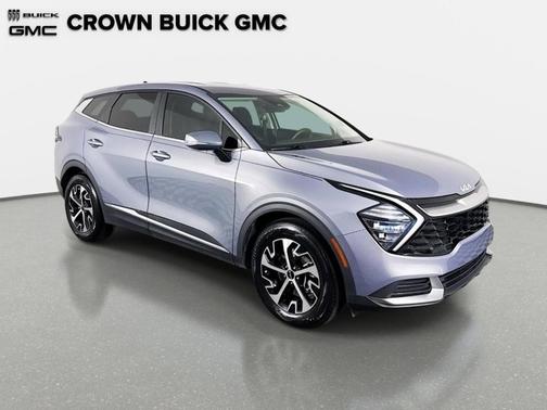 Silver 2024 Kia Sportage EX