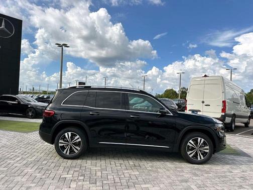 2025 Mercedes-Benz GLB 250 Base 4MATIC