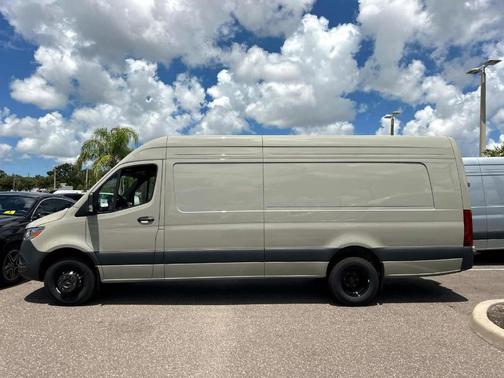 2025 Mercedes-Benz Sprinter 3500 170 WB High Roof Extended Cargo