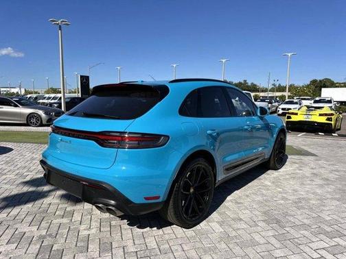 2022 Porsche Macan S