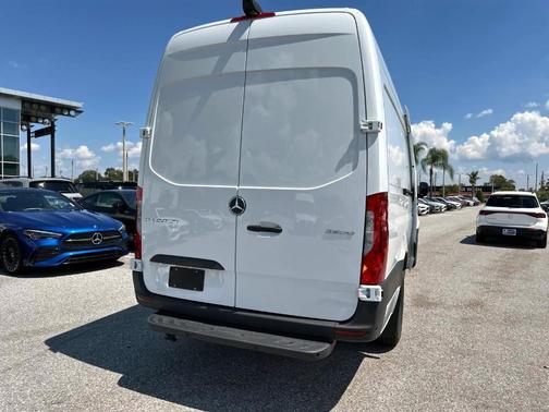 2025 Mercedes-Benz Sprinter 2500 170 WB