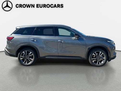 2022 INFINITI QX60 Luxe