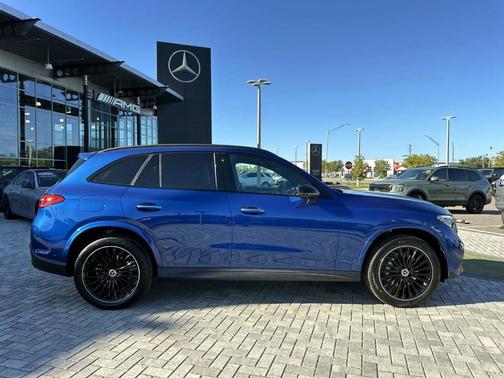 2026 Mercedes-Benz GLC 300 Base