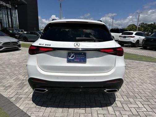 2026 Mercedes-Benz GLC 300 Base