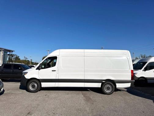 2025 Mercedes-Benz Sprinter 2500 170 WB