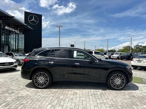 2025 Mercedes-Benz GLC 300 Base 4MATIC