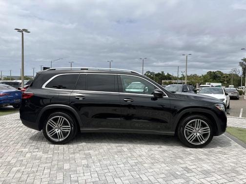 Black 2025 Mercedes-Benz GLS 450 4MATIC