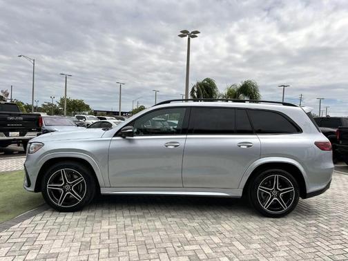 2026 Mercedes-Benz GLS 450 450 4MATICÂ