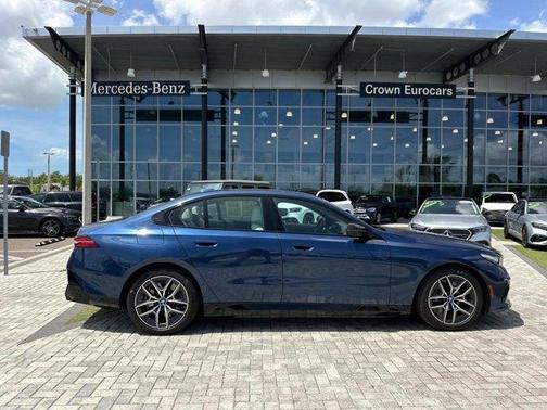 2024 BMW i5 M60