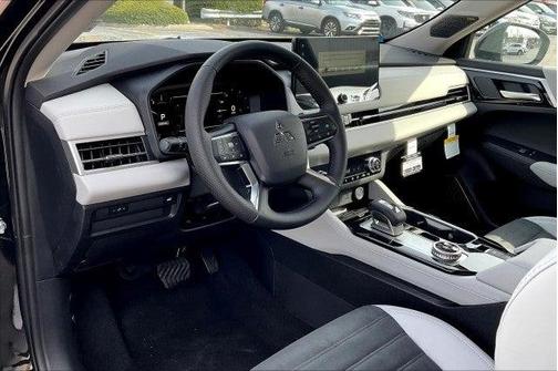 2025 Mitsubishi Outlander SE S-AWC