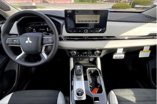 2025 Mitsubishi Outlander SE S-AWC